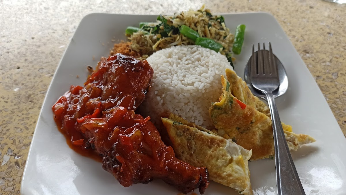 Made's Warung Penestanan Ubud Photos 2